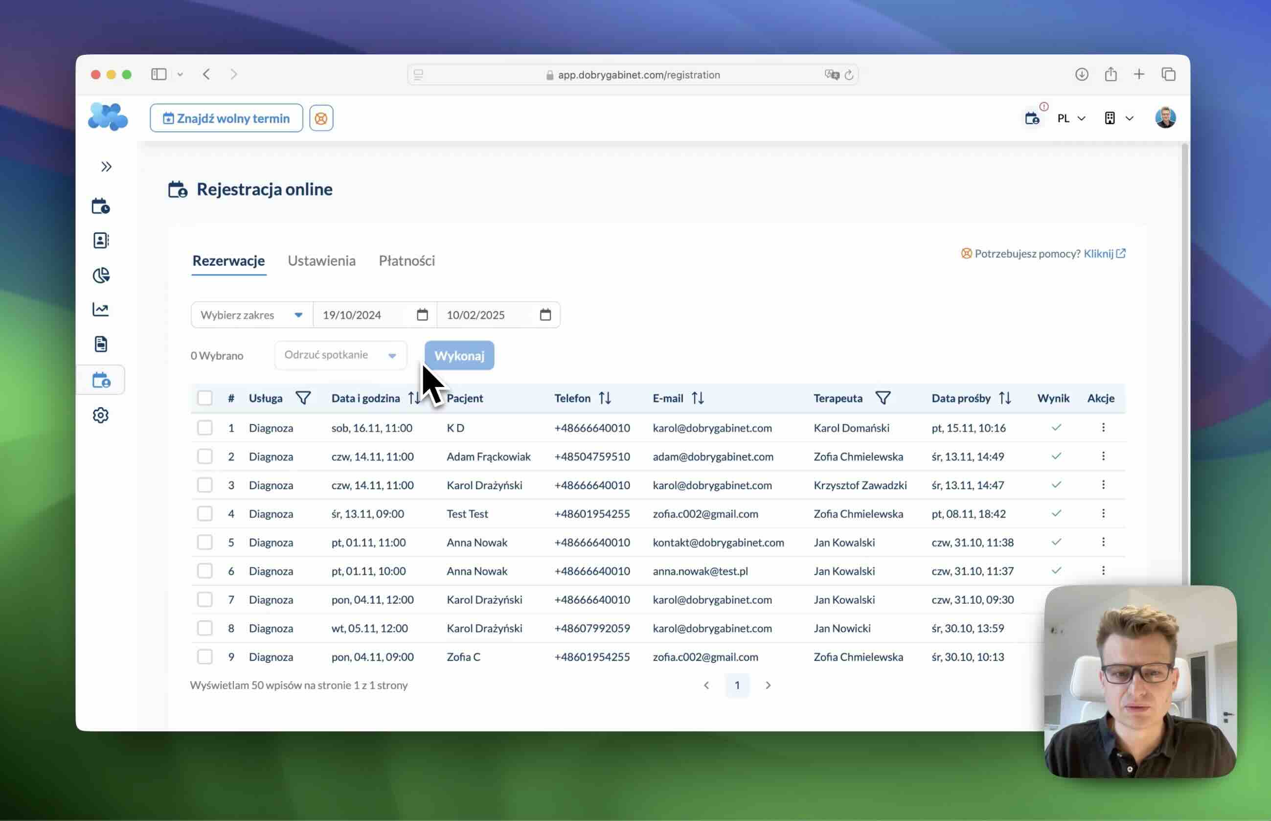 Zarządzanie listą rezerwacji w systemie online.
